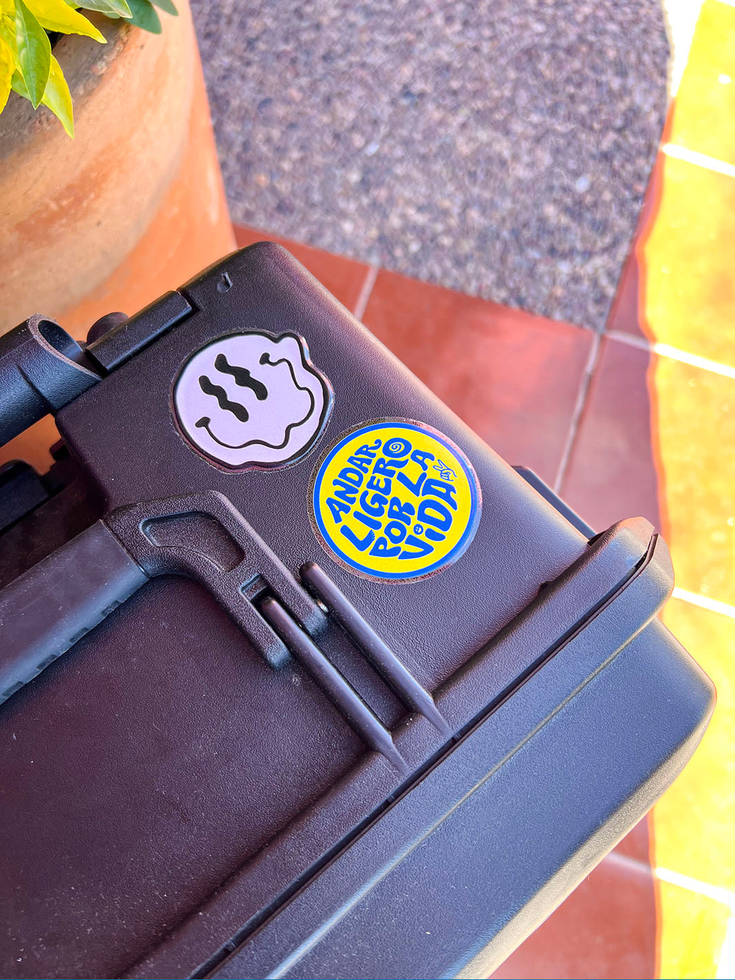 Sticker andar ligero