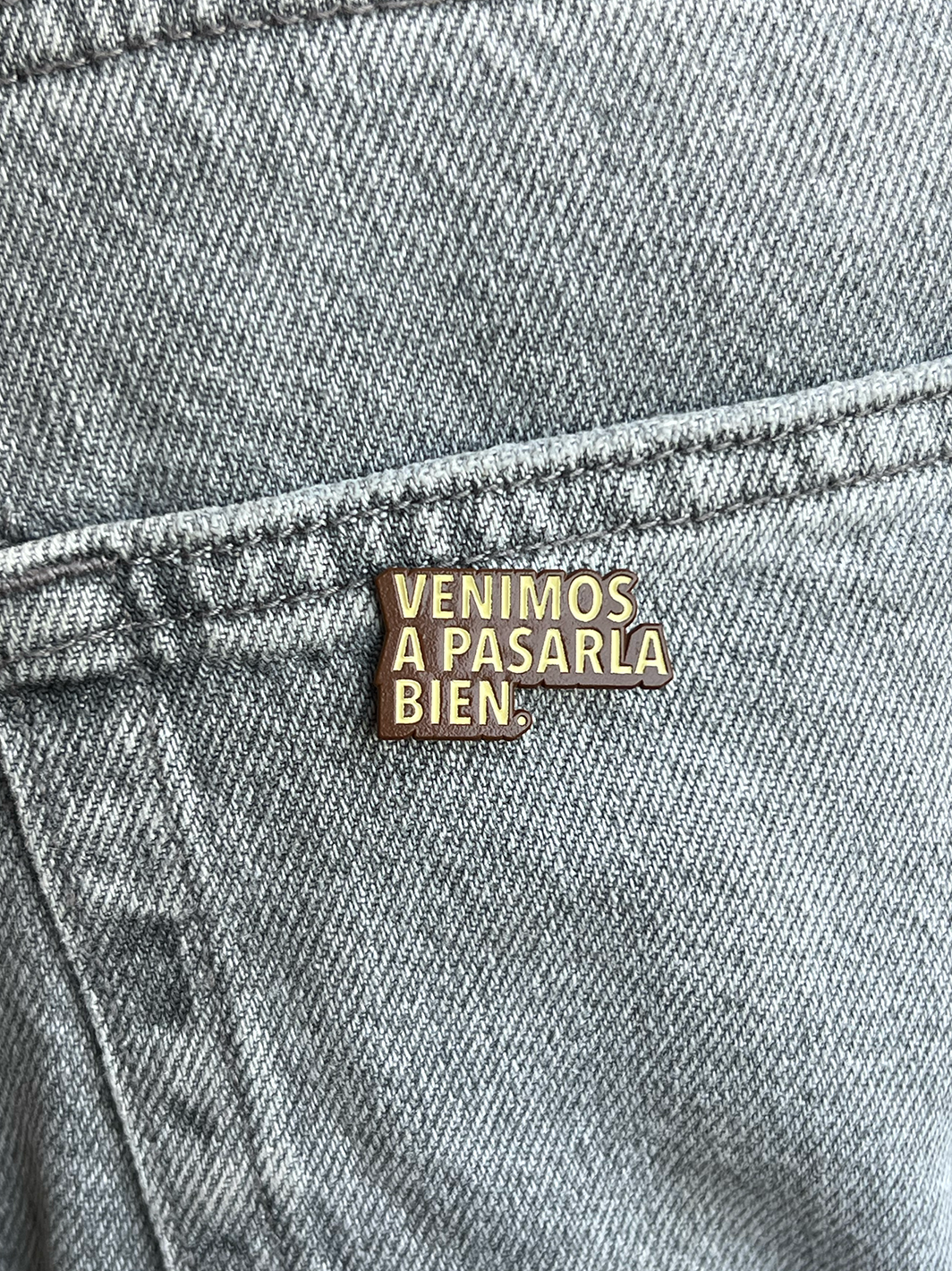 Pin Retro