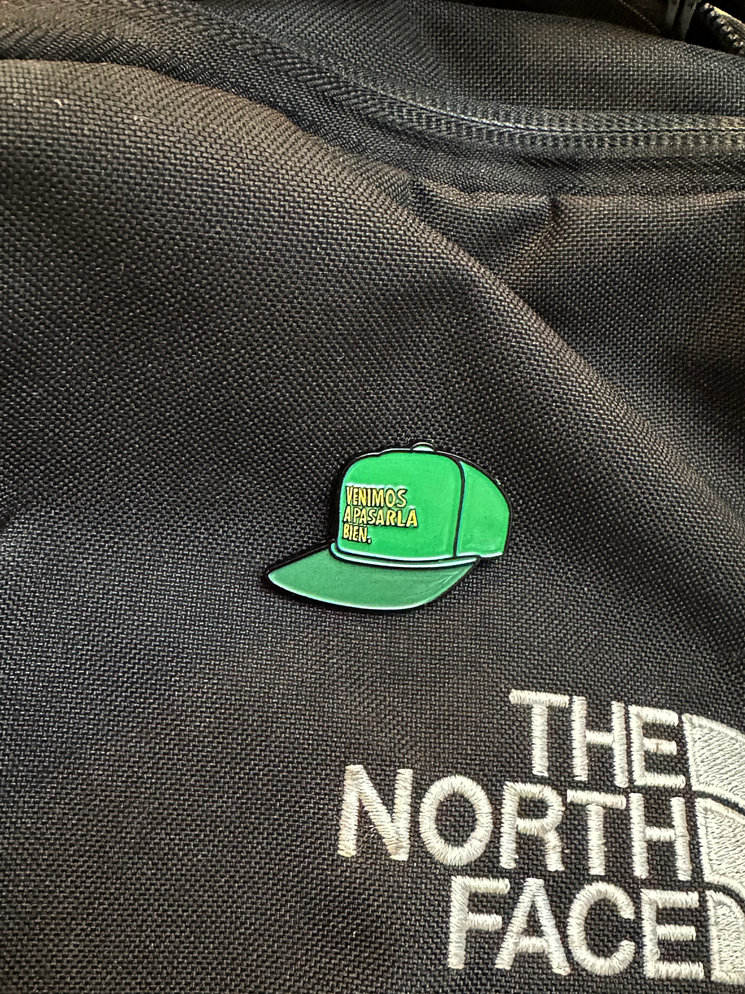 Pin snapback verde