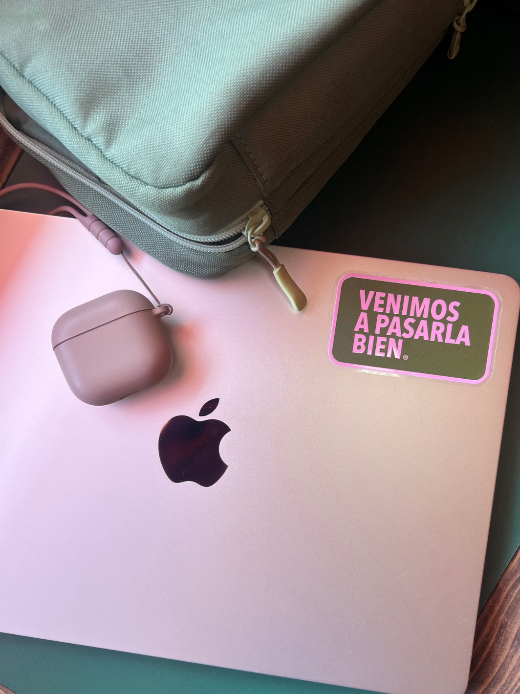Sticker Clásico Rosa