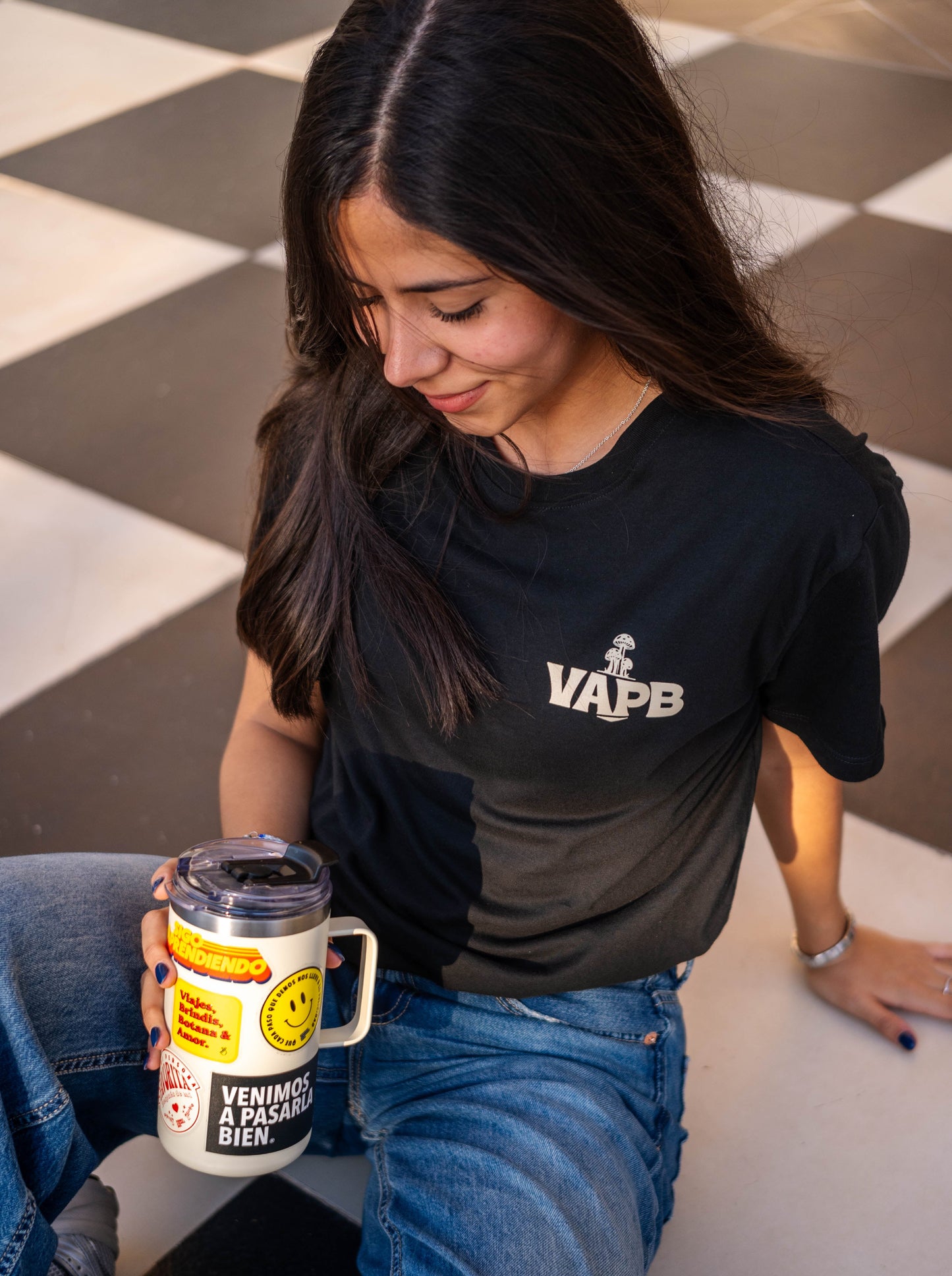 Playera Negra Hongo