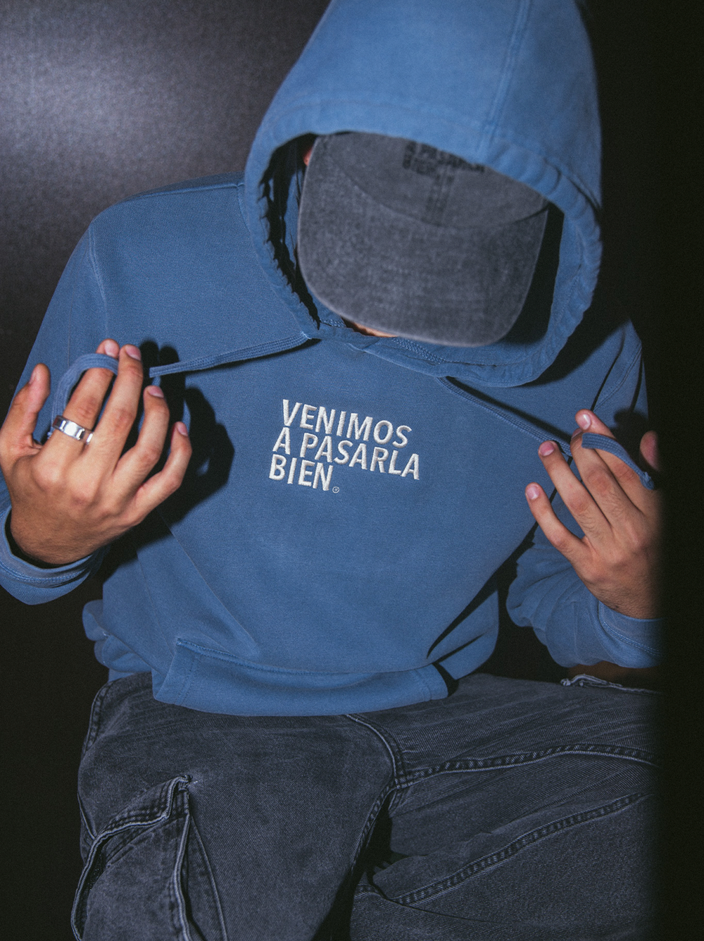 Hoodie azul deslavada