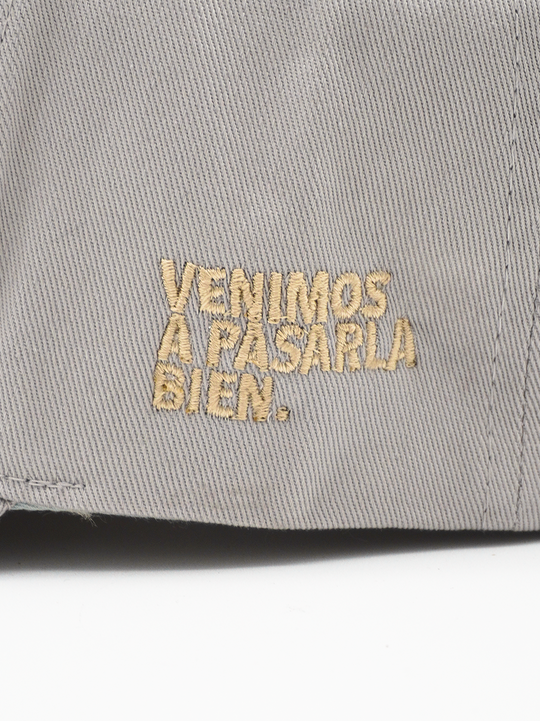 Snapback Khermosodía gris